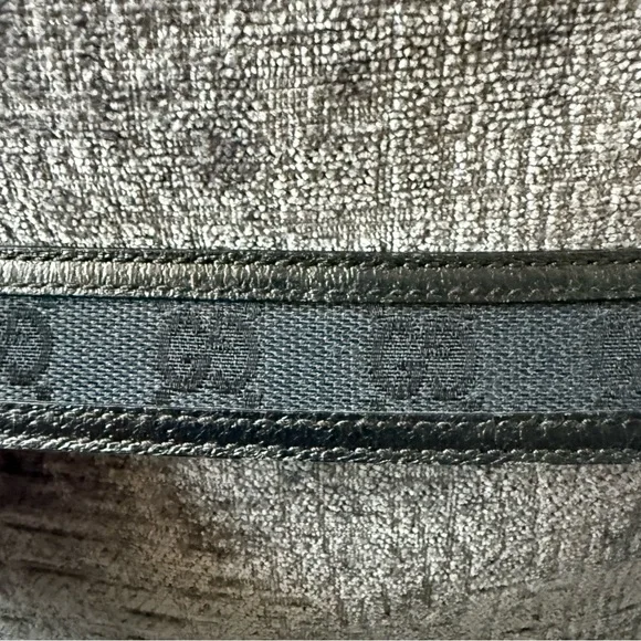 Gucci Black Monogram Canvas & Leather Belt - Picture 2 of 4